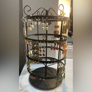 Earring spinning stand. Earrings NOT included